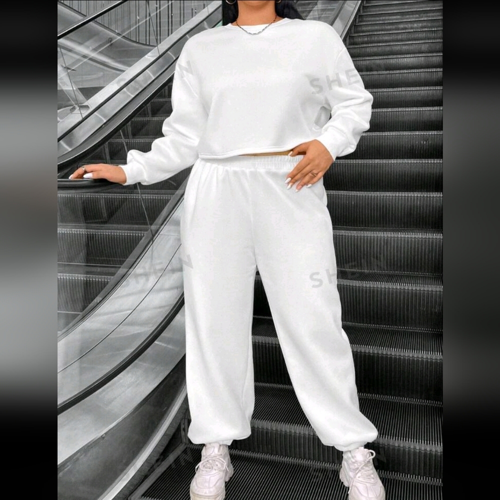 Sweatshirt & pants set